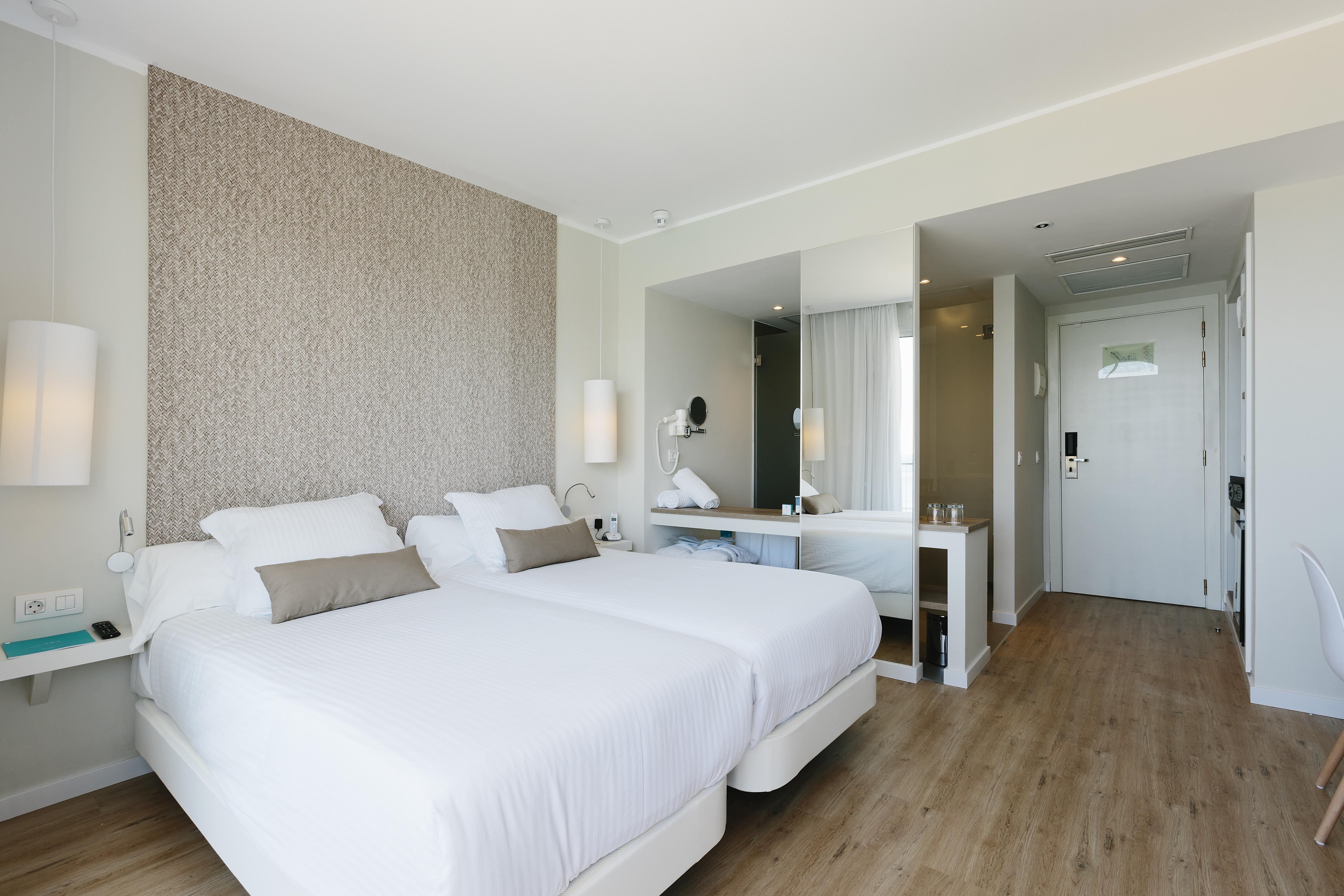 Aluasoul Ibiza - Adults Only Hotel Es Canar  Bagian luar foto