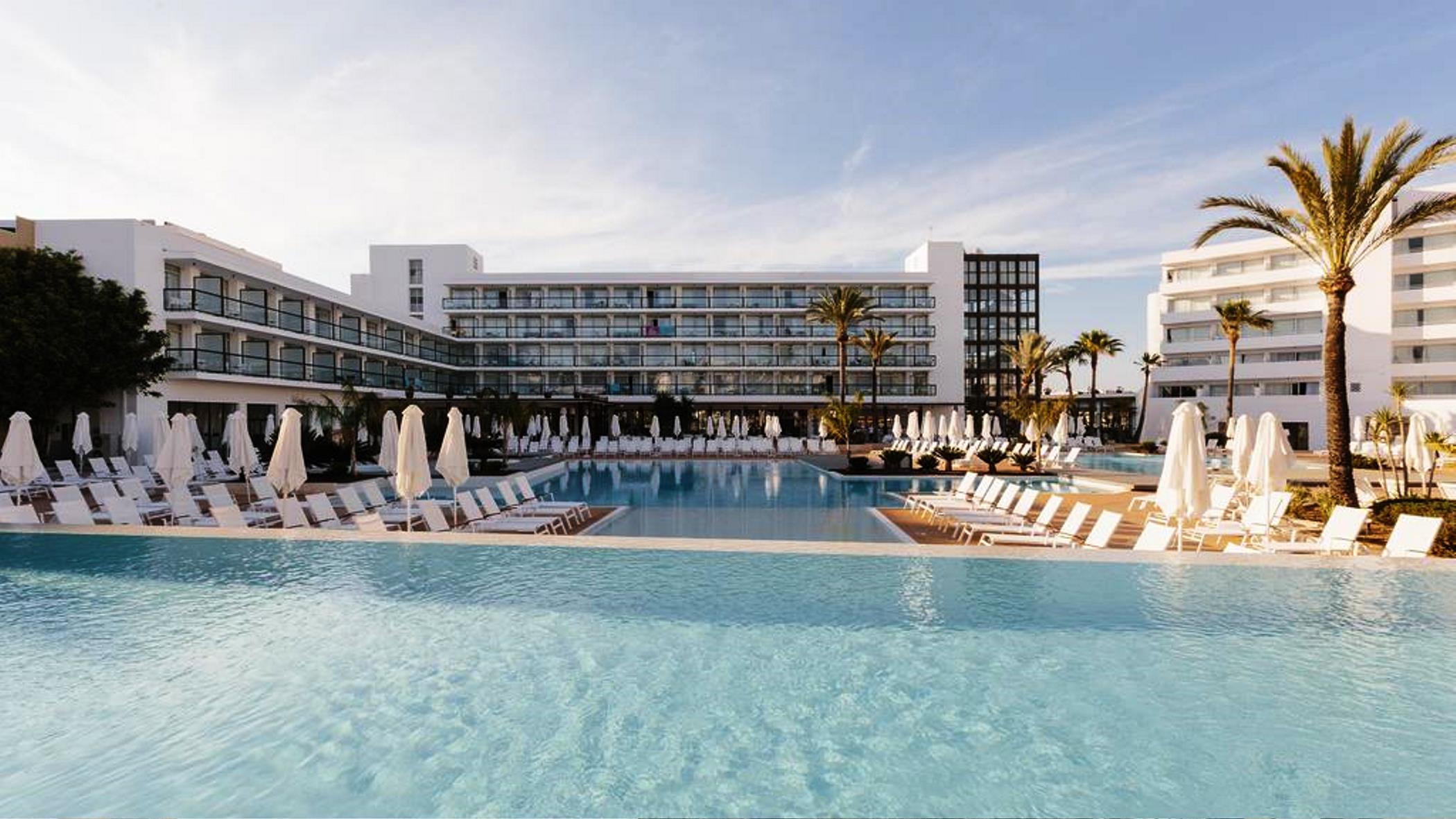 Aluasoul Ibiza - Adults Only Hotel Es Canar  Bagian luar foto