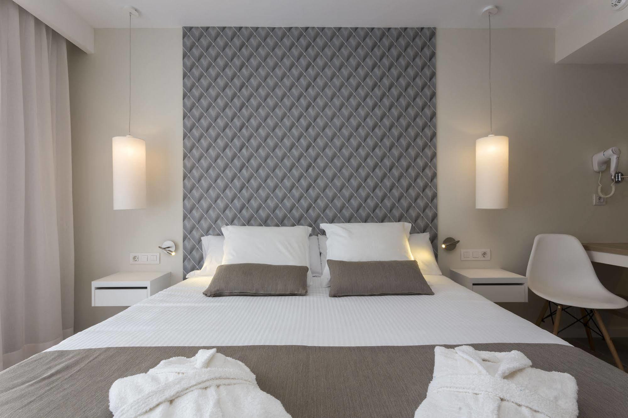 Aluasoul Ibiza - Adults Only Hotel Es Canar  Bagian luar foto